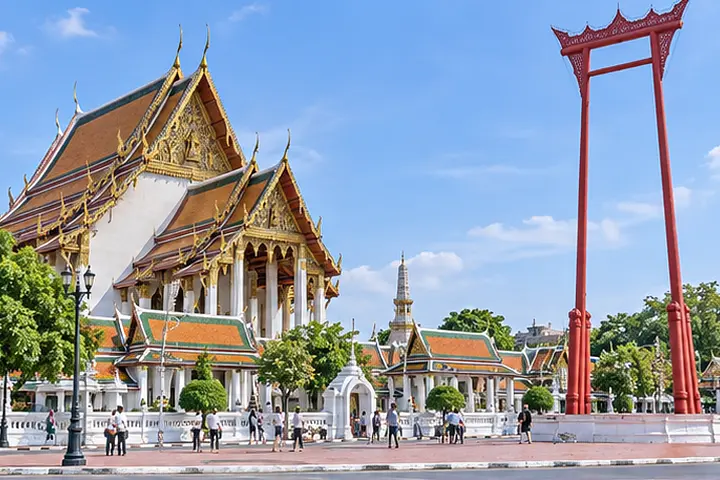 Wat Suthat & the Giant Swing · Bangkok Old Town